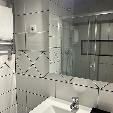 1 Bedroom Flat 5 Minutes From The Beach